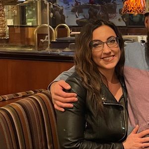 Meet your Posher, Alexandra